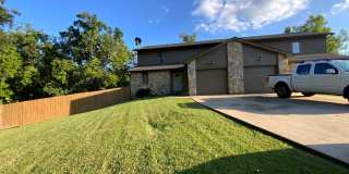 201- 203 Briarcrest Ct Gallery 22