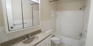 Charlton Place Gallery 10