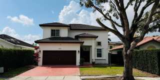 15858 SW 138th Ter Gallery 1