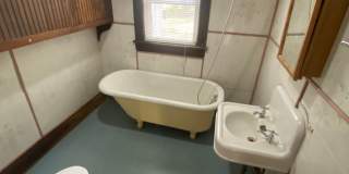 Charming 4-Bedroom Historic Home Near Downtown! Gallery 8