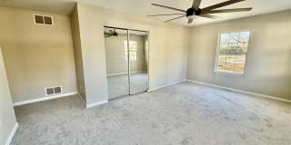 921 Oak Grove Gallery 3