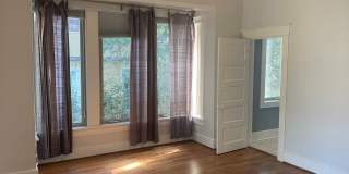 Vanderbilt Place - Wonderful Location 3 bedrooms/3 1/2 baths Gallery 6