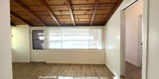 3 bed, 2 bath located in Riverside! Gallery 21