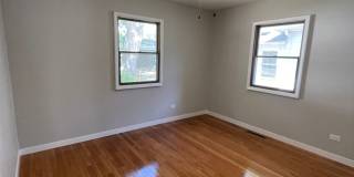 3 Bedroom House Close to Columbian Park! Gallery 1