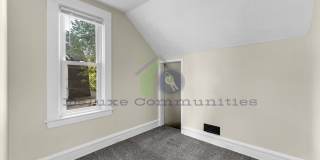 3 Bedroom Eastown Home! AVAILABLE NOW! Gallery 14