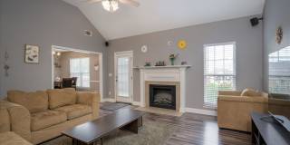3 Bedroom/2 Bathroom Home with Deck, Garage, and Fenced Backyard less than 3 Miles from Ft. Gordon Gallery 7