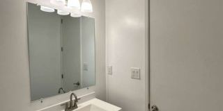 Beautifully Renovated 3BR Rowhome Near Johns Hopkins – Gated Parking + Modern Upgrades Gallery 32
