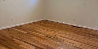 Spacious 3 Bedroom House with Attached Garage and Large Yard! Gallery 11