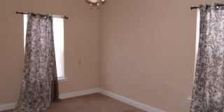 End Unit Townhome! Gallery 12