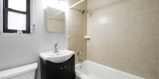 2339 Hudson Gallery 10