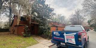Cozy Gainesville Townhome: Comfort and Convenience Await! Gallery 1