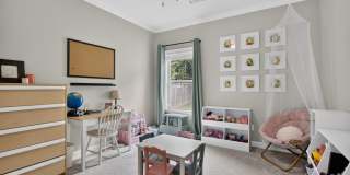 Fabulous Home in Miller's Glenn Gallery 19