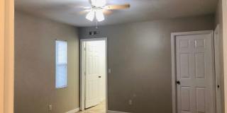 Experience this Cape Coral 3 bedroom 2 bath duplex with 1 car garage and screened in lanai. Gallery 16