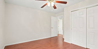Charming 3 Bedroom Home with Washer & Dryer, Garage & Storage Shed Gallery 15