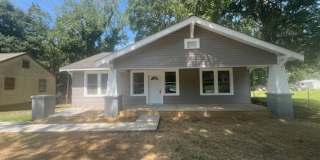 Newly Renovated 4 Bedroom Home with Large Yard Gallery 1