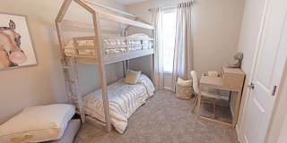 Tessa Barrow Crossing Townhomes Gallery 19