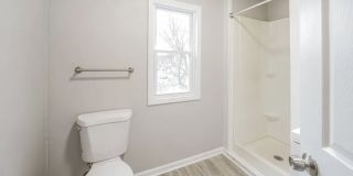 592 Emerson St Gallery 5