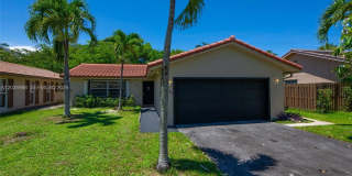 9039 NW 21st Ct Gallery 1