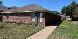 4 Bed/2 Bath Gallery 2