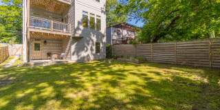 406 East Side Ave SE - Full HouseMain Gallery 28