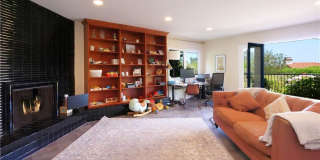 345 Palos Verdes Drive W Gallery 20