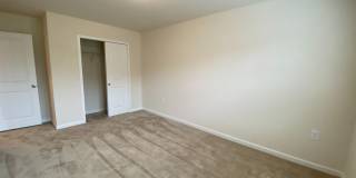 Room in 3 Bedroom Townhome at Talley St Gallery 30