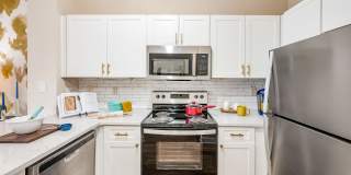 The Halstead Gallery 40