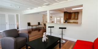 951 Washington St Gallery 20