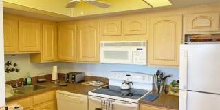 Only steps from the pool & the beach!!!  MARCO ISLAND TWO BEDROOM ** Gallery 12