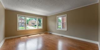 2315 Auburn Street - 2 E Gallery 7