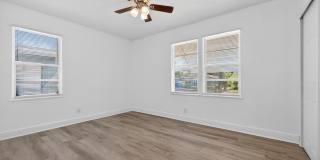 933 30th Court Gallery 15