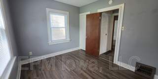 1212 Forest Avenue Gallery 12