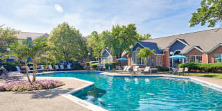 Lakeshore Apartments Gallery 15