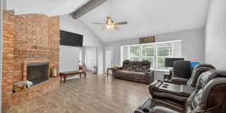 3413 Foxbriar Gallery 6