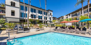 The Plaza at Sherman Oaks Gallery 17