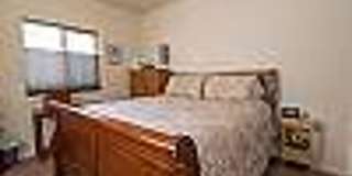 Beautifully FURNISHED MONTHLY RENTAL Home, within Walking Distance to Deschutes River Trail, a Great Location! Beautifully FURNISHED MONTHLY RENTAL Home, within Walking Distance to Deschutes River Trail, a Great Location! Gallery 18