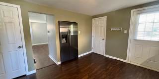 4 Bedroom 2 Bathroom in Harrisburg! Gallery 14