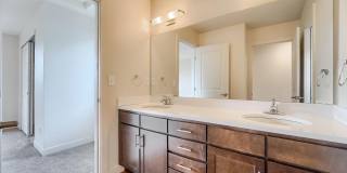 Modern 3-Bedroom Curtis Park Townhome Steps from RiNo & Larimer Street Gallery 29