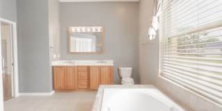 Spacious 4-Bedroom Home in Desirable Riverview Location with Excellent Schools Gallery 31