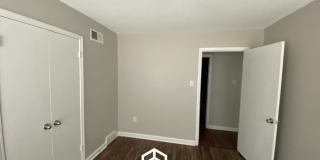 4040 Sandburg Street Gallery 17