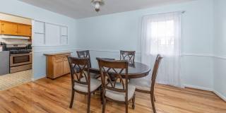 307 DICKINSON ROAD Gallery 8