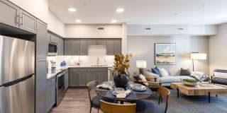 Avenida at Centerra Age 55+ Apartment Homes Gallery 11
