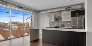 634 West Jefferson Street - 2 Gallery 1