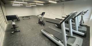 104 Howe Gallery 15