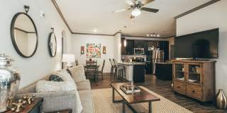 Vintage at Emory Road Gallery 6
