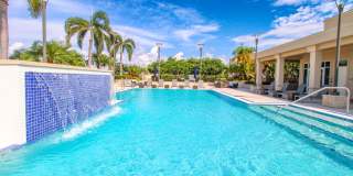 **STUNNING**FULLY FURNISHED**ANNUAL OR SEASONAL RENTAL**MERCADO** Gallery 1