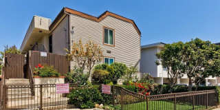 Spacious Westside 2 Bedroom with Balcony, Upgraded Bathrooms & 2 Gated Parking Spaces Spacious Westside 2 Bedroom with Balcony, Upgraded Bathrooms & 2 Gated Parking Spaces Gallery 1