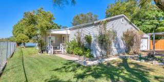 2330 Fisherman's Road Gallery 1