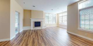 Brownstone on Old Sauk Gallery 25