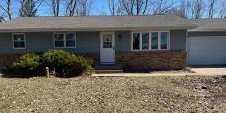4 bedroom 2.5 Bathrooms Gallery 1